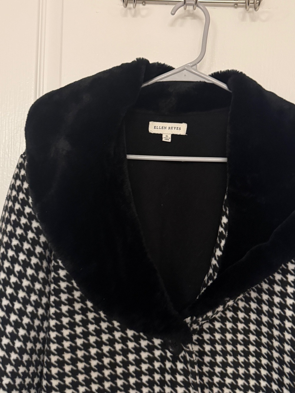 Black & White Houndstooth Coat with Faux Fur Collar - Picture 2 of 4